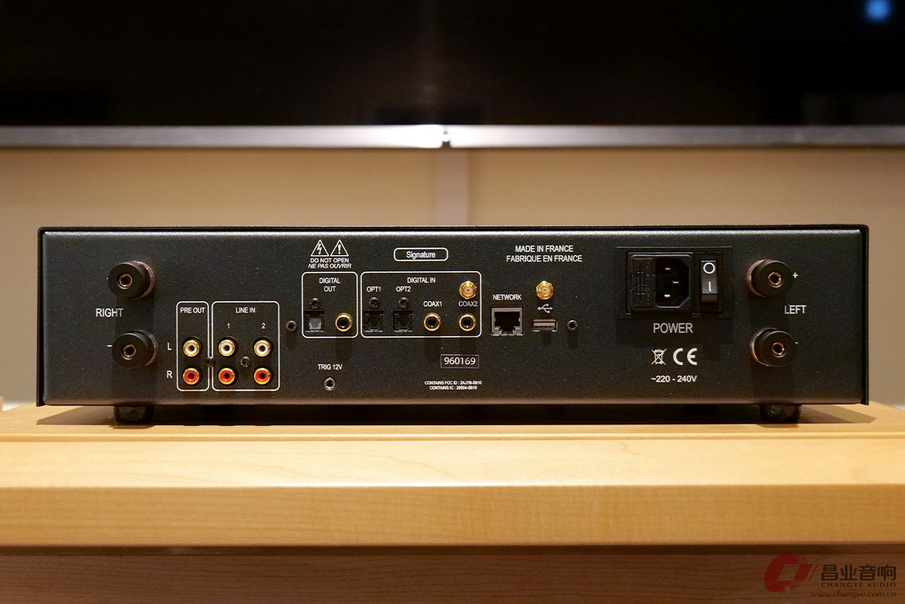 아톨 SDA300 Signature 올인원 인티앰프 후면.jpg