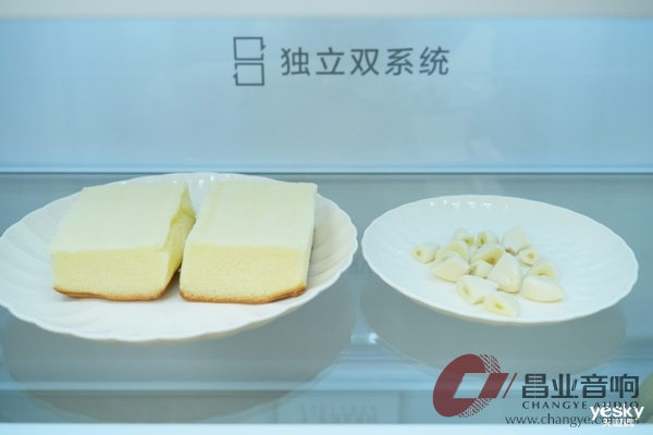 DL92Q39YCU0T.jpg