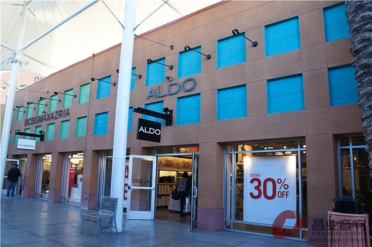 outlet-6.jpg