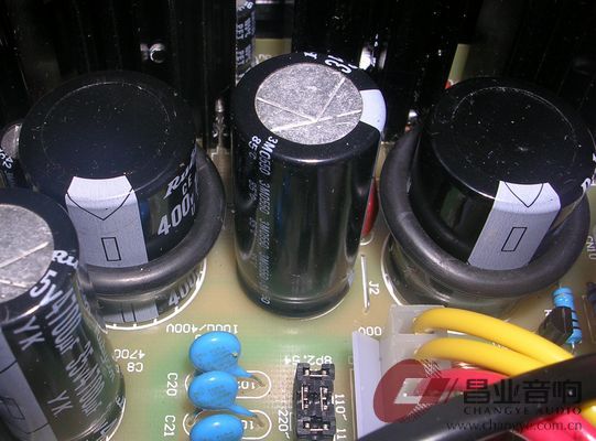 电源滤波电解电容器用1个圈子.JPG