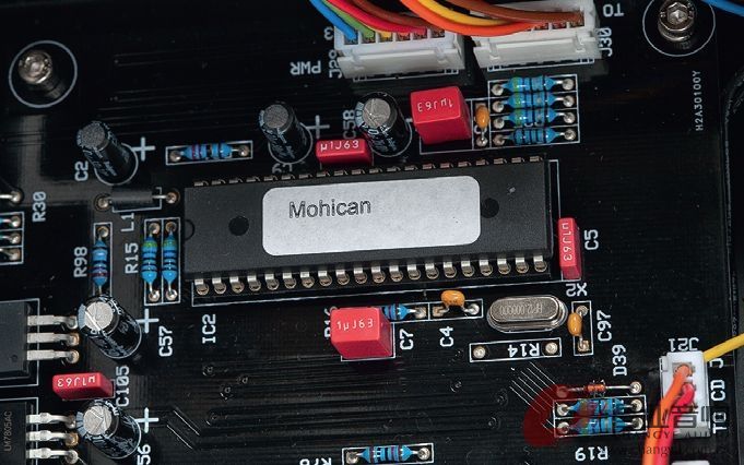dz02ODEmaD00MjY=_src_43686-odtwarzacz_cd_hegel_mohican_audiocompl_fot8.jpg