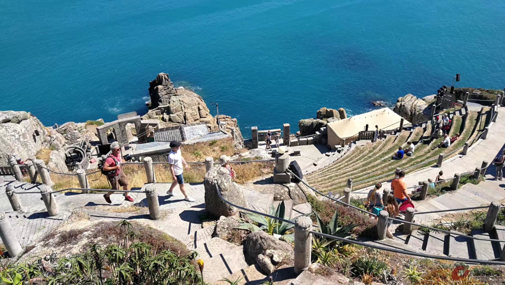 Minack Theatre-1.jpg