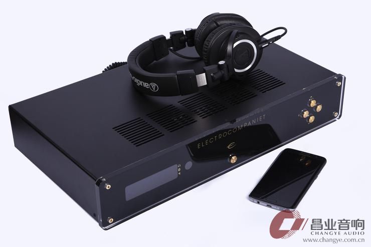 ECI80D-headphones1000x666_740x.jpg