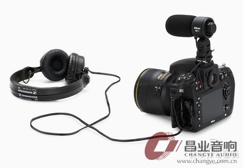 2665712_withmic_thumb.jpg
