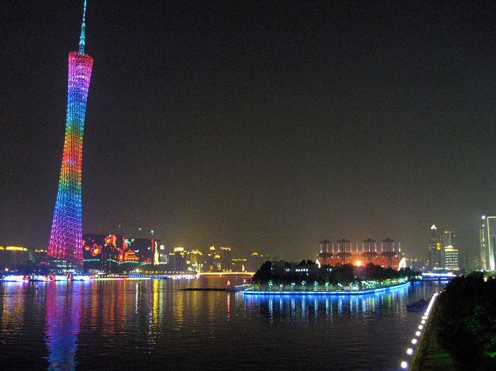 变色广州塔 2.JPG