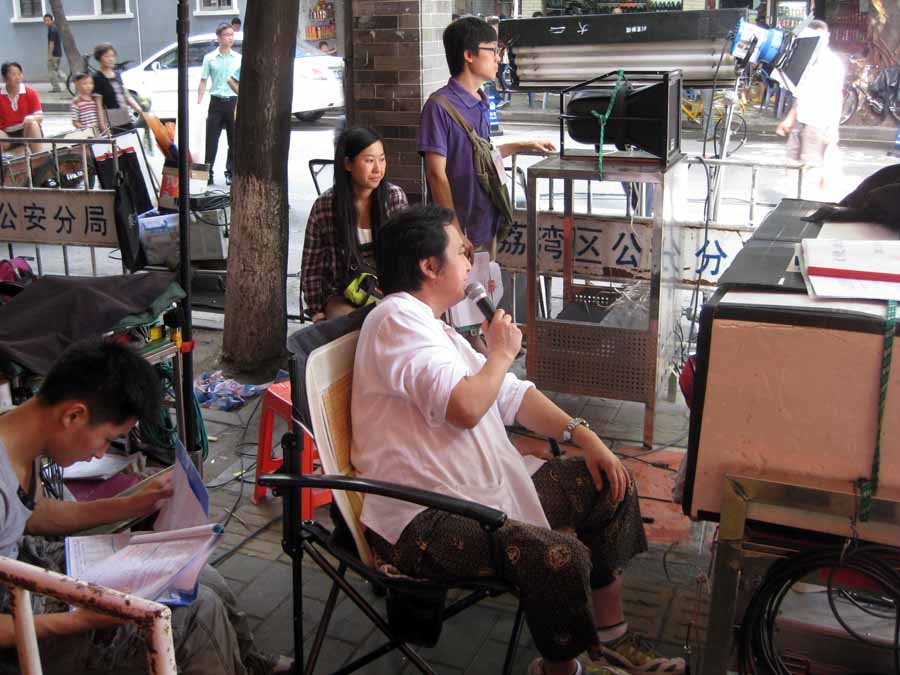 忙碌的导演 1.JPG