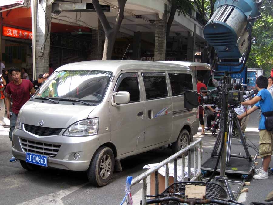 拍摄现场与道具车 1.JPG
